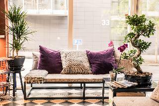 Aparthotel The Swan House Hotel By Ylma