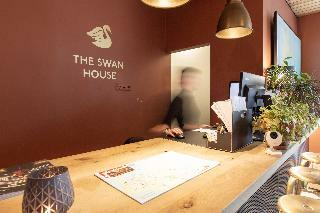 Aparthotel The Swan House Hotel By Ylma