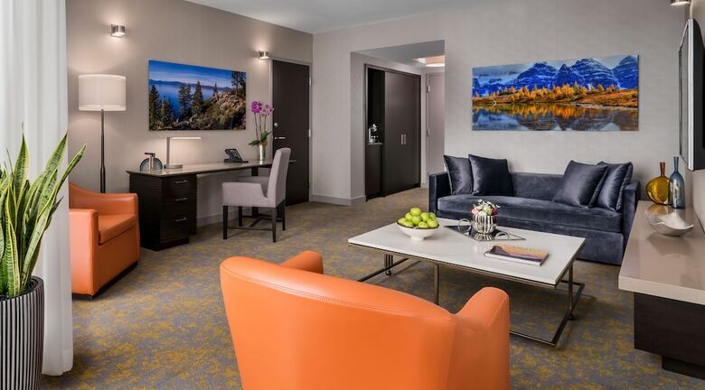 Hotel X Toronto By Library Hotel Collection