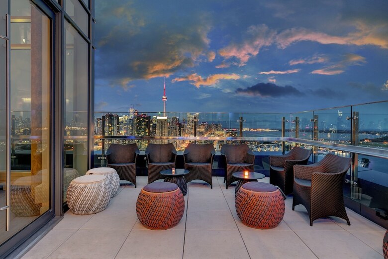Hotel X Toronto By Library Hotel Collection