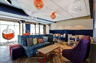 Hotel Tru By Hilton Edmonton Windermere