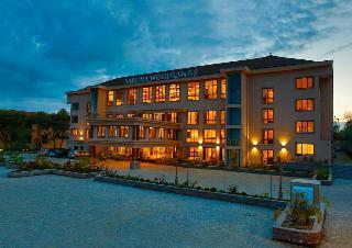 Sarova Woodlands Hotel & Spa