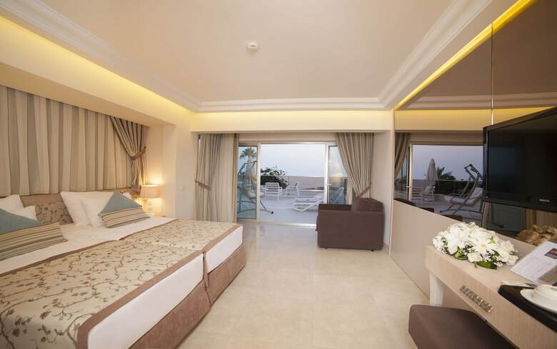 Xperia Saray Beach Hotel