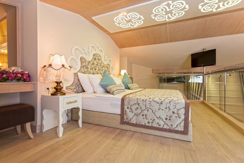 Xperia Saray Beach Hotel