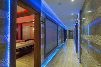Villa Sunflower Apart Hotel & Spa - 2
