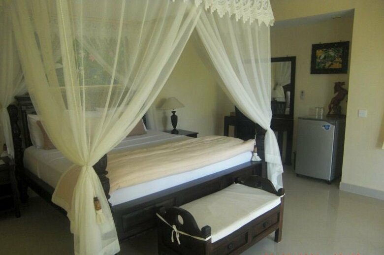 Hotel Arya Amed Beach Resort