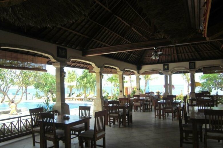 Hotel Arya Amed Beach Resort