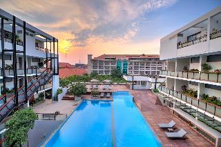 Hotel Somadevi Residence