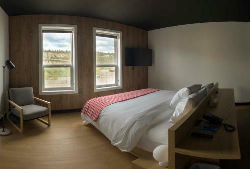 Hotel Raven Inn Whitehorse