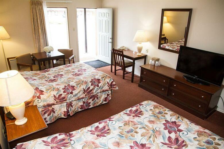 Hotel Rideau Heights Inn