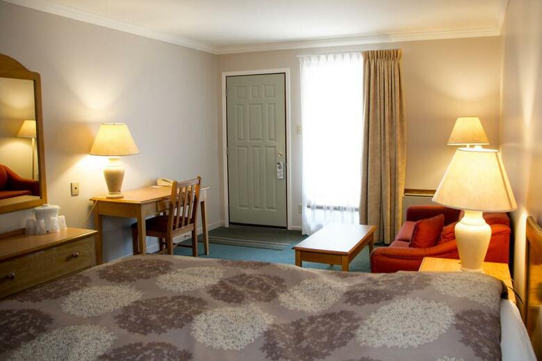 Hotel Rideau Heights Inn
