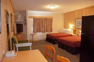 Hotel Aspen Village Inn
