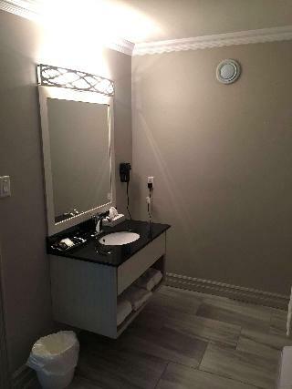 Dannys Hotel Suites Surestay Collection By Bw