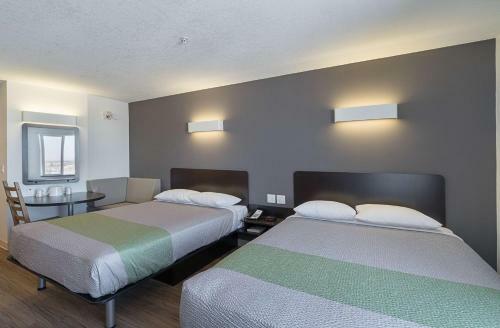 Hotel Studio 6 Bruderheim