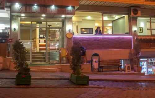 Yildirim Hotel