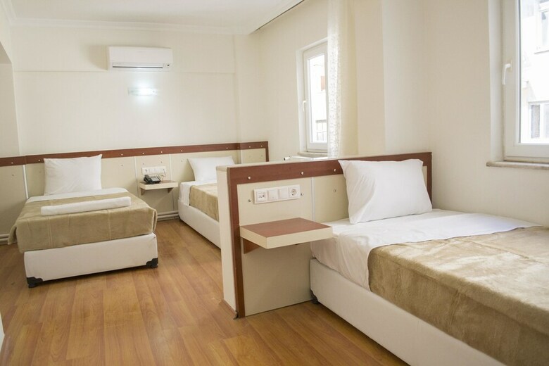Yildirim Hotel
