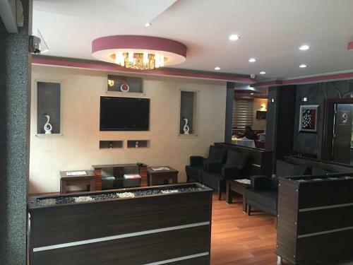 Kayzer Hotel