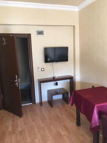 Kayzer Hotel