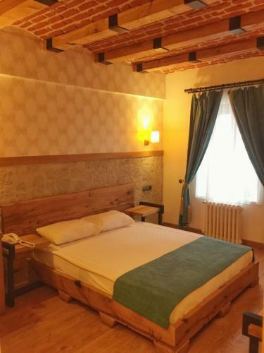 Assos Kervansaray Hotel