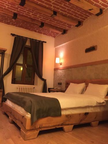 Assos Kervansaray Hotel
