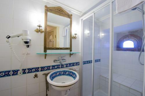 Assos Nazlihan Spa Hotel-special Category