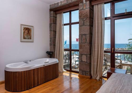 Assos Nazlihan Spa Hotel-special Category