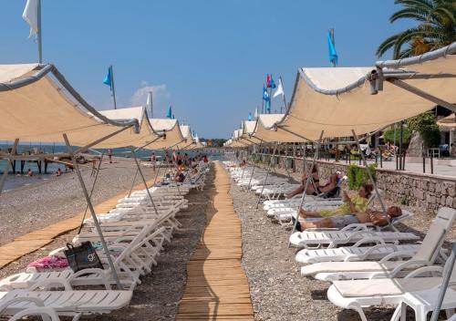 Assos Eden Gardens Hotel