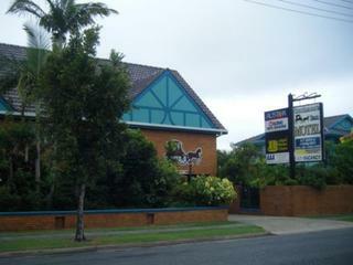 Hotel Coastal Bay Motel