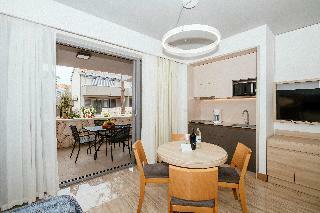 Hotel Zaton Holiday Resort Apartments 4*