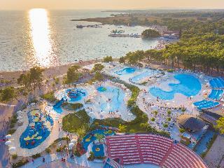 Hotel Zaton Holiday Resort Apartments 4*