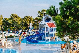 Hotel Zaton Holiday Resort Apartments 4*