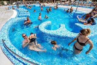 Hotel Zaton Holiday Resort Apartments 4*