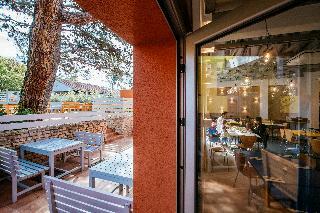Hotel Zaton Holiday Resort Apartments 4*