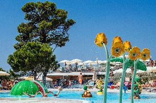 Hotel Zaton Holiday Resort Apartments 4*