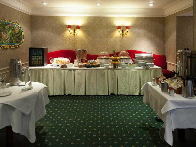 Hotel H�tel Napol�on