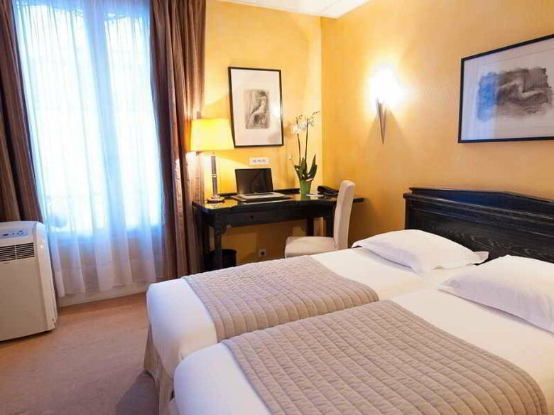 Hotel H�tel Napol�on