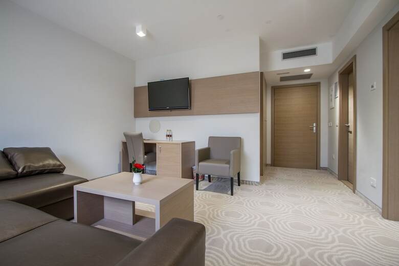 Hotel Royal Airport