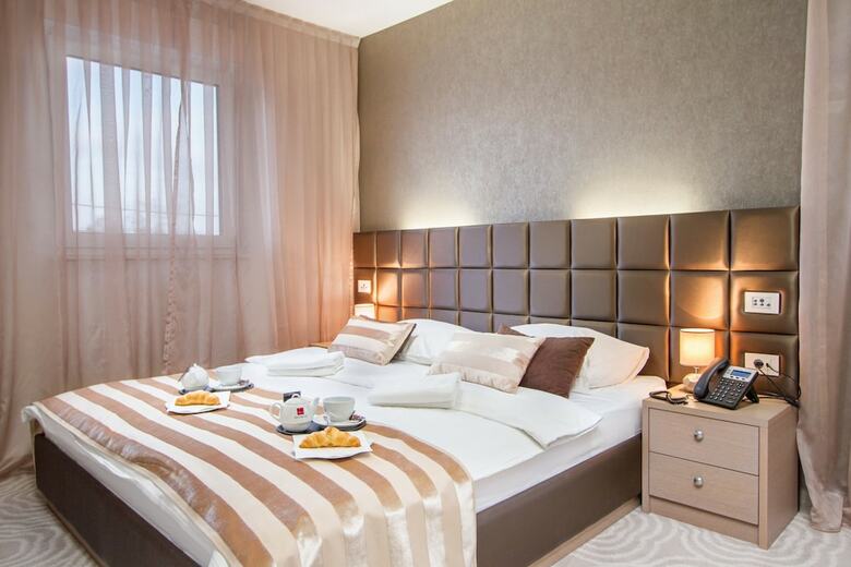 Hotel Royal Airport