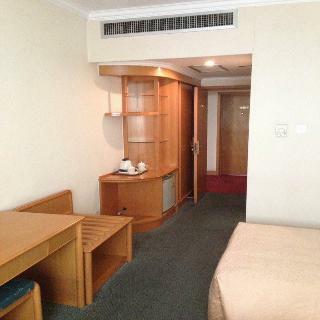 Regal Hotel Wangfujing Tower B