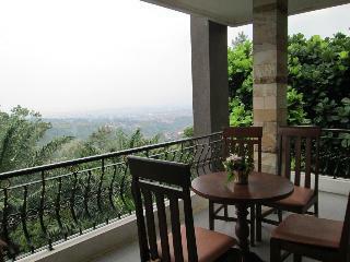 Hotel Scarlet Dago Bukit Pakar