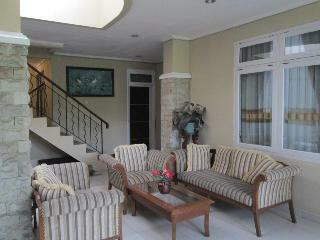 Hotel Scarlet Dago Bukit Pakar