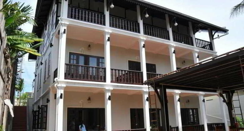Hotel Villa Senesouk
