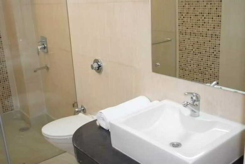 Hotel The Tulip Inn Karol Bagh