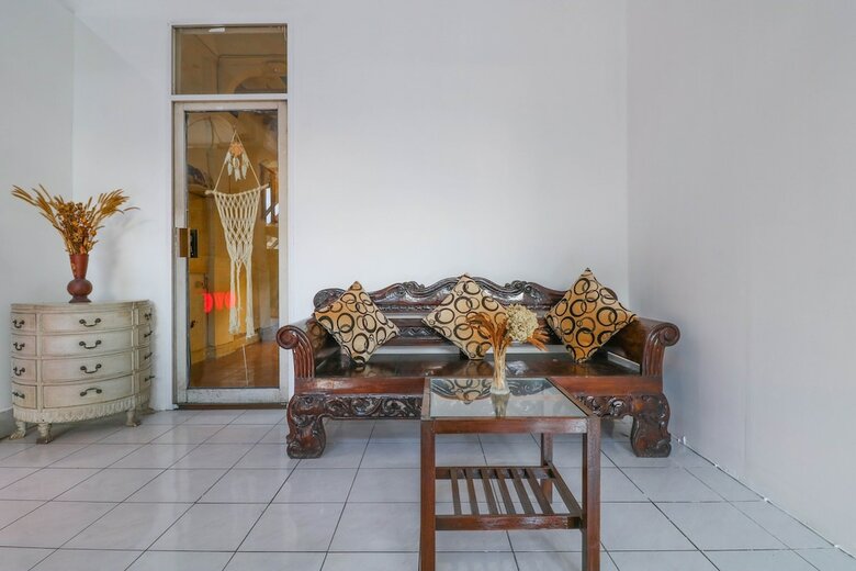 Oyo 1384 Pulau Bali Hotel