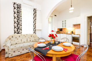 Like Home-city Centre-style Apartments