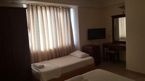 Acropol Beach Hotel