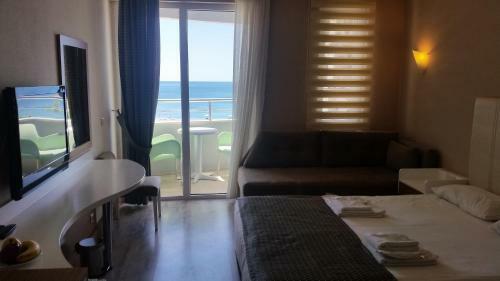Acropol Beach Hotel