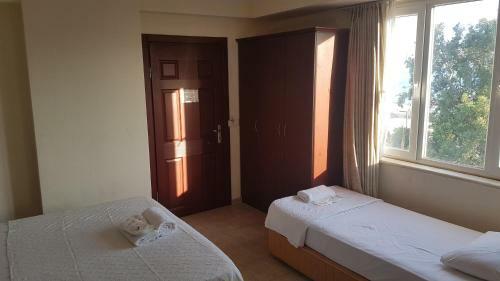 Acropol Beach Hotel