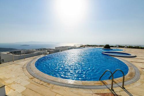 Grand Sea View Aparts