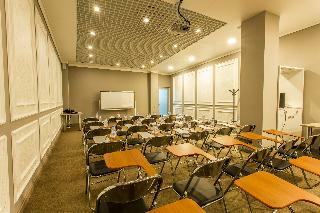 Golden Mir Hotel & Spa